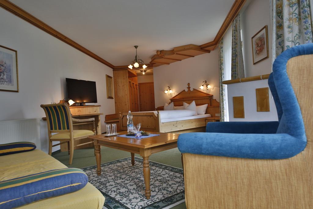 Romantik Resort & Spa Der Laterndl Hof Haldensee Cameră foto