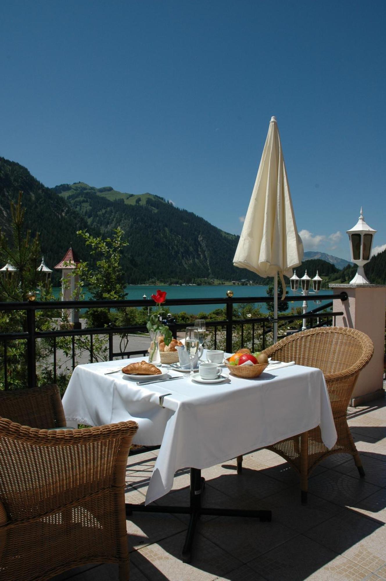 Romantik Resort & Spa Der Laterndl Hof Haldensee Exterior foto